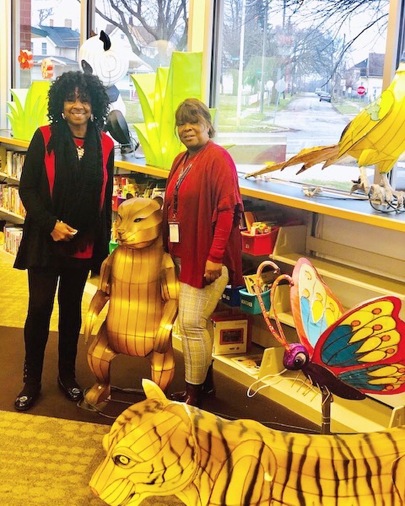 ToledoLibrary's tweet photo. Itβs getting WILD at South Branch! π
πΌ π³
Stop by and see the @ToledoZoo Chinese lanterns - theyβll be up all month! #ToledoLibrary https://t.co/JCypE7UVvU