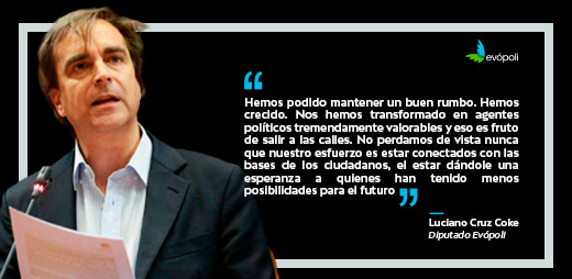 evopoli's tweet photo. "Nos hemos transformado en agentes políticos tremendamente valorables y eso es fruto de salir a las calles. No perdamos de vista nunca que nuestro esfuerzo es estar conectados con las bases de los ciudadanos"

@lcruzcoke 
Diputado Evópoli
#7AñosAniversarioEvopoli https://t.co/2bC6jB5JGu