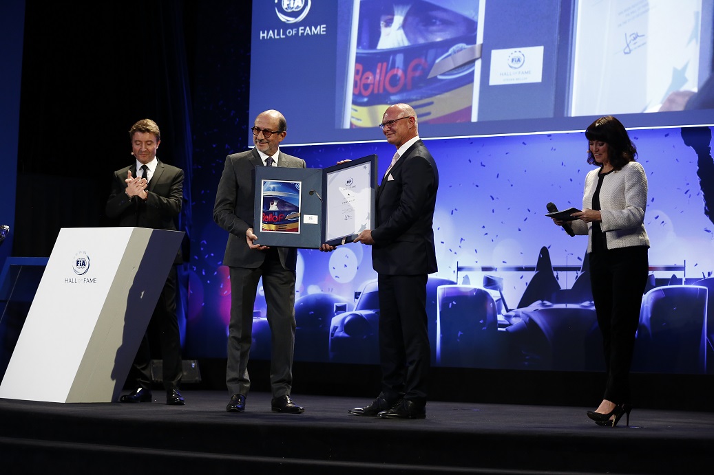 #StefanBellof in die #FIA #HallofFame #Langstrecke aufgenommen: Alles Wissenswerte zu der Gala vom 02. Dezember 2019 u.a. mit <a href="/Timo_Bernhard/">Timo Bernhard</a> in #Paris hier als #Lesetipp im Blog stefan-bellof.de/de/blog/2019-1… 👏👏👏👏👏#Bellof #fiahalloffame #Porsche <a href="/PorscheRaces/">Porsche Motorsport</a> #ThrowbackThursday