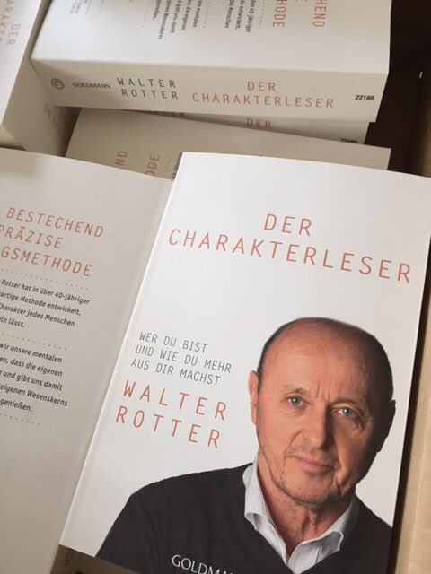 Jetzt an Weihnachten denken und 2 tolle Bücher zu einem kleinen Preis verschenken!
Bei Amazon und allen Buchläden amazon.de