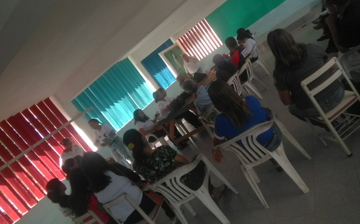 BRcircuito14's tweet photo. Hoy el colectivo Institucional de Carirubana dijo Presente !en el observatorio por la calidad y protección social del sub sistema de Educ Básica. @CLIFPMCARIRUBAN @ZonaFalconEduca @cenamec_centros @MPPEDUCACION #calidadeducativa https://t.co/gOiKl3NDdY