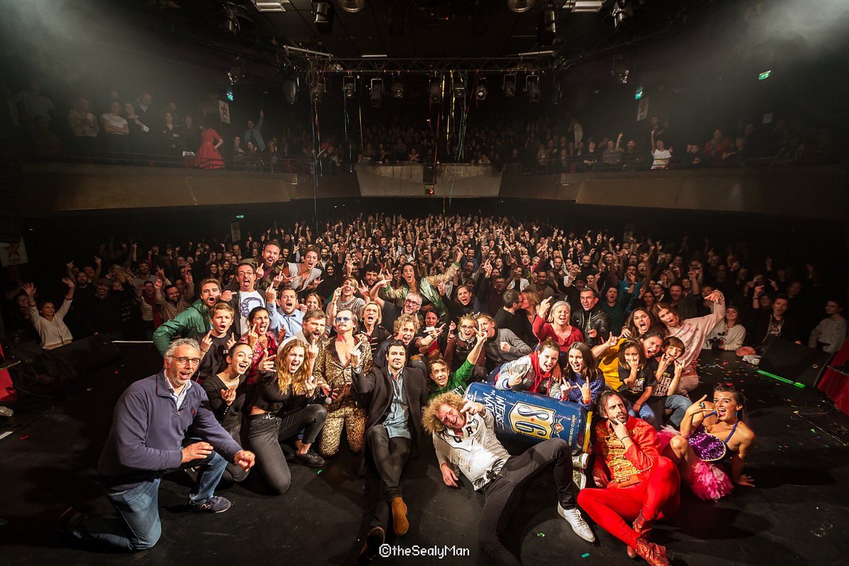 M.E.R.C.I ❤️🧡💛💚💙💜
Beaucoup de rock, de rire et de love hier à l'Alhambra !
ON VOUS AIME ! 
C'est parti pour la tournée... 🤘🏽🚍🔥
Pic by @theSealyMan