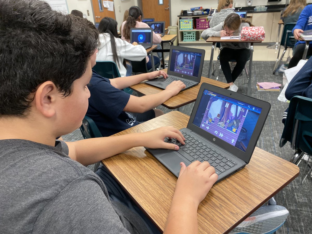 schrammdlc's tweet photo. Learned about legends of learning at CAST this year and decided to try it out with my students over the past few days during advisory! They love it!!! Great way to help them practice concepts we learn in class! @legendlearning @GriffinMSGators #statcast19 https://t.co/j011bNN9Xt