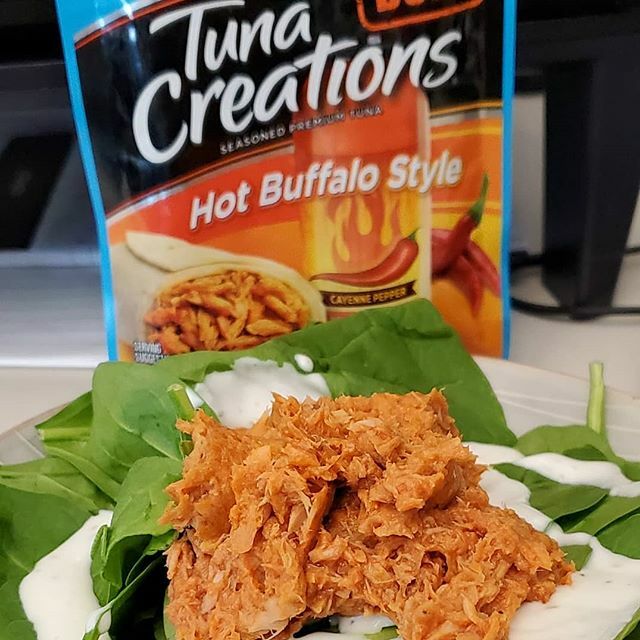 lemicale's tweet image. One of my favorite lunches! Spinach, tuna and some ranch dressing!
*
*
*
*
#starkistcreations #tuna #buffalostyle #bolthousefarms #iloveranch #ranchdressing #atlanta #weightloss #rnycommunity #rny #bariatricsurgery #weightlossjourney #journey #wlscommuni… ift.tt/2YEORJ1