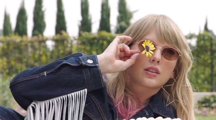 Chanutalaaa's tweet image. สสวก.นะแม่เทย์ พึ่งติดตามแม่มาประมาณปีกว่าๆเกือบสองปีแล้ว ถึงจะพึ่งติดตามแต่ก็รักเหมือนติดตามมาชาตินึงนะคะ555 และจะติดตามตลอดไป รักมากมาย รักที่สุด และจะรักตลอดไป Luv you💕💕💕🎂
 #HappyBirthdayTaylor
#HBDTaylorSwiftProjectTH