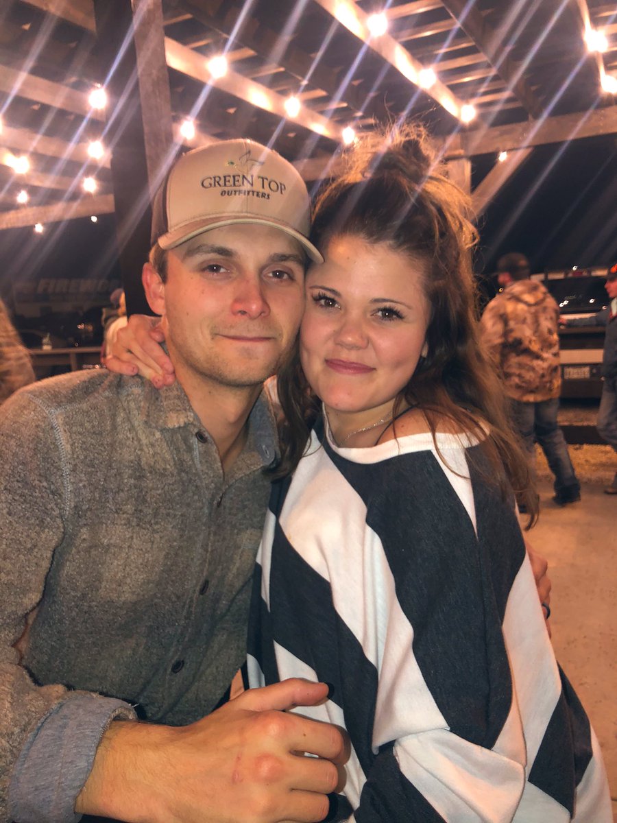 cassidyriverss's tweet photo. My hubby is smokin’ hot 😉 https://t.co/dnPq03PPxz