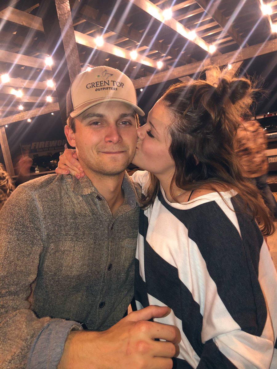 cassidyriverss's tweet photo. My hubby is smokin’ hot 😉 https://t.co/dnPq03PPxz