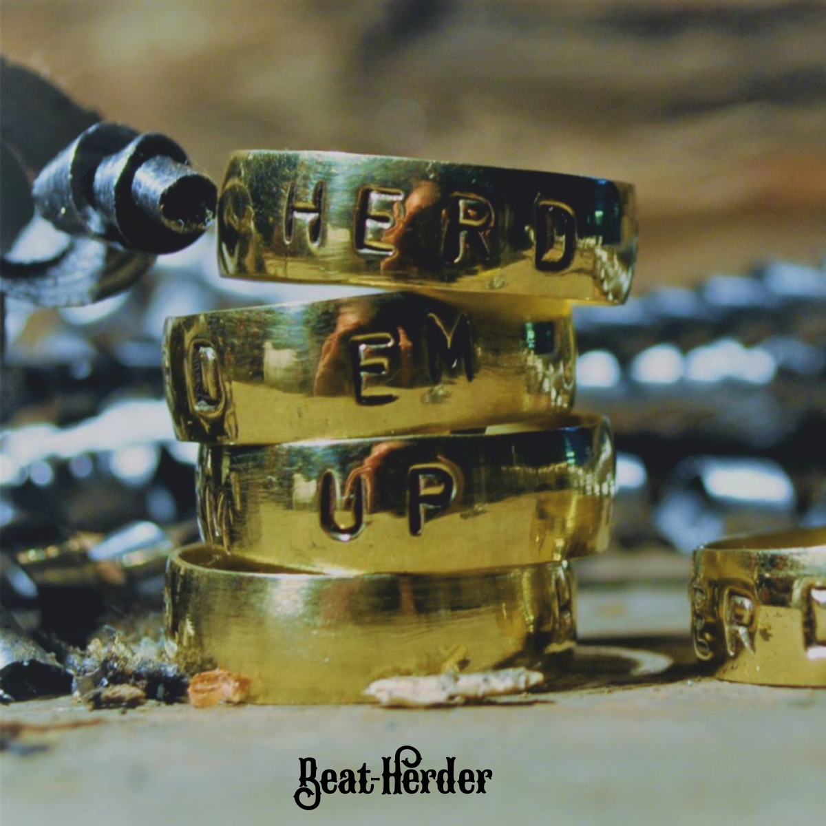 Beatherder's tweet photo. It's festive competition time!
@Beatherder is giving away 5 handmade "Herd Em Up" gold (in colour) rings. 
5 winners will be picked at random, 3pm on Monday the 16th. 
Instructions here:
1. Like &amp; RT
2. Comment with a big "Ho Ho Herd Em UP"
3. Follow us.
It really is that easy! x https://t.co/HaUlBURqK2