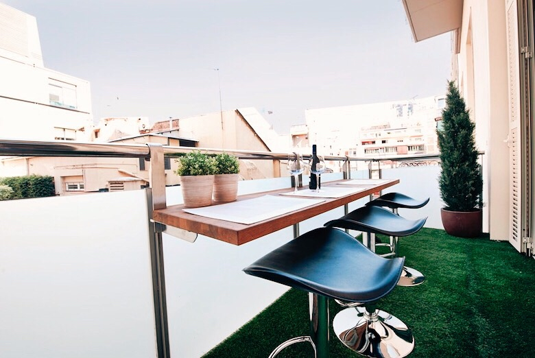 YouStylish's tweet photo. Check out that wicked duplex apartment #B330YS

Super central, 3 bedrooms, 2 bathrooms duplex in the Plaza Catalunya that can accommodate up to6 guests.

🗝️ Check out for more cool apartments by clicking the link in bio @youstylish_apartments https://t.co/Y5hmIq4WYQ