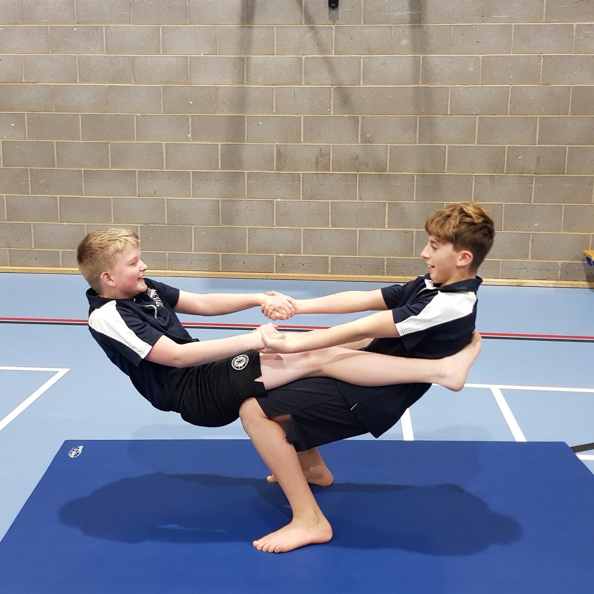 Anthony Gell PE tweet media