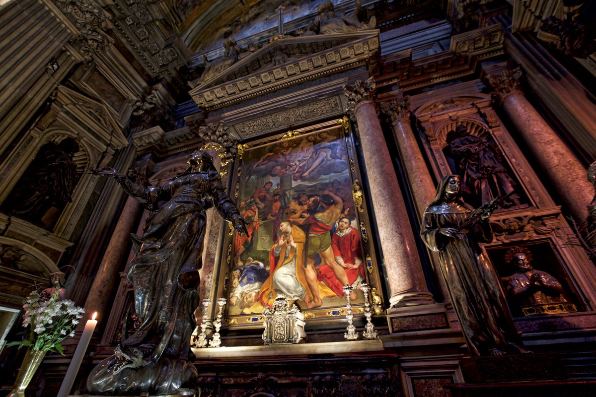 GoinItaly's tweet photo. The incredible Royal Chapel of the Treasure of San Gennaro is located in the #Cathedral of Naples, Italy. Constructed in the 15th century, this lavishly decorated #chapel has #artworks of priceless value dedicated to #SanGennaro, the patron saint of #Naples. #travel #goinitaly https://t.co/qHR8TDDikw