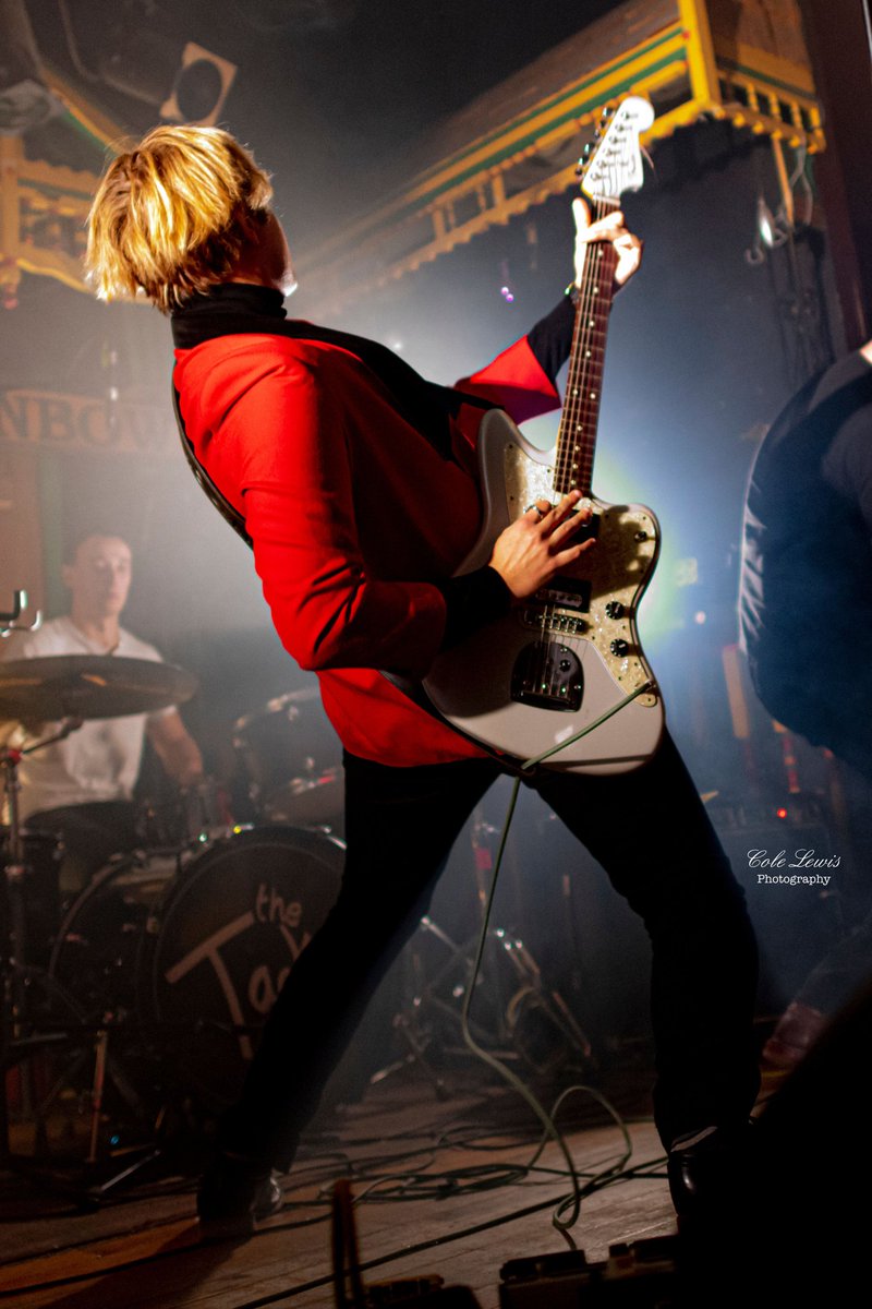 TheTackies's tweet photo. Thank you to @Mayofest for putting on a wonderful evening at @RainbowBistro ! First time being in a room with 82 Santa's and live action pillow fights! 🎅 What a great way to end the year! #ThursdayThoughts 📷 Cole Lewis https://t.co/m7d1ldfiPE