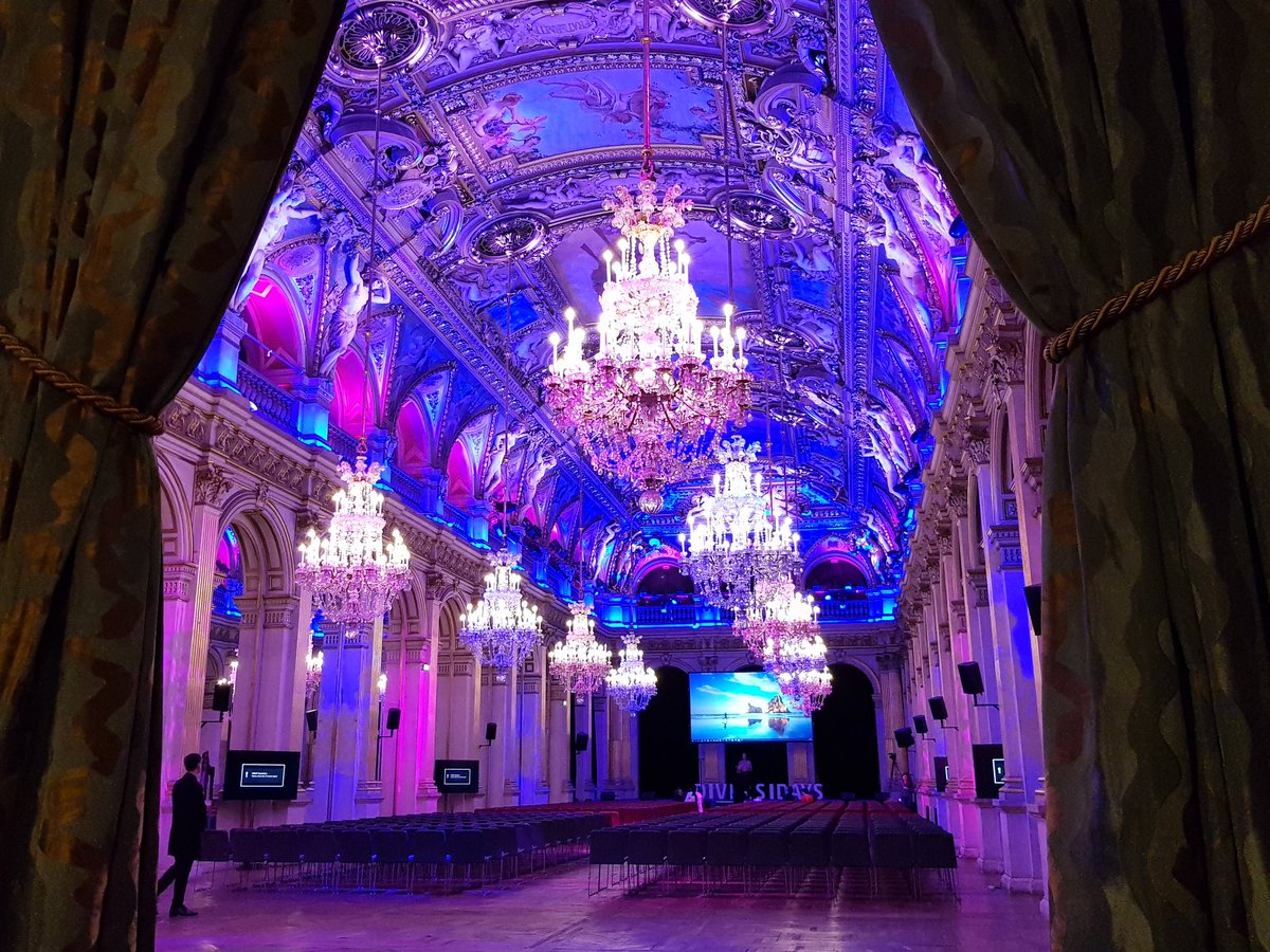 Le numérique accélérateur de diversité. Et pas d'innovation sans diversité. La grande soirée de <a href="/diversidays/">Diversidays</a>! Énorme respect pour <a href="/MouniraHamdi/">Mounira HAMDI</a>, <a href="/AnthonyBabkine/">Anthony Babkine</a> et toute l'équipe  #startup #impact