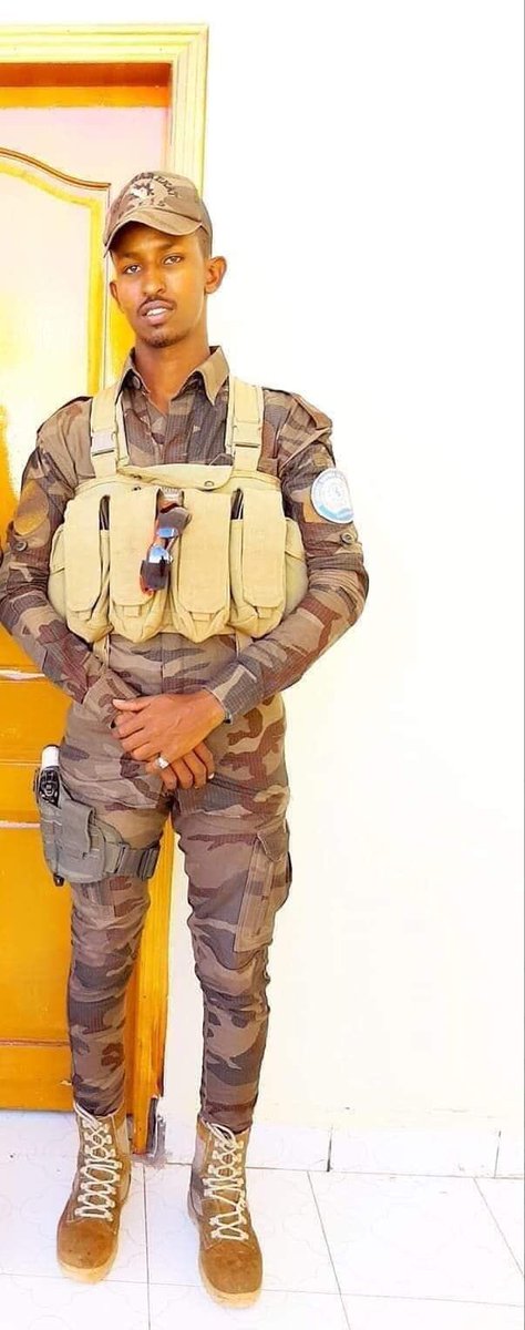 SomaliaForces's tweet photo. I knew Liban, ya rabbi I am torn between such an infinite sadness that I lost a friend, and happiness knowing that he died so bravely, thinking about others as he always did, he was so proud to be a #Somali Police officer and he was so proud of being part of the Cheetah Unit, RIP https://t.co/GTW2Zp8aHo