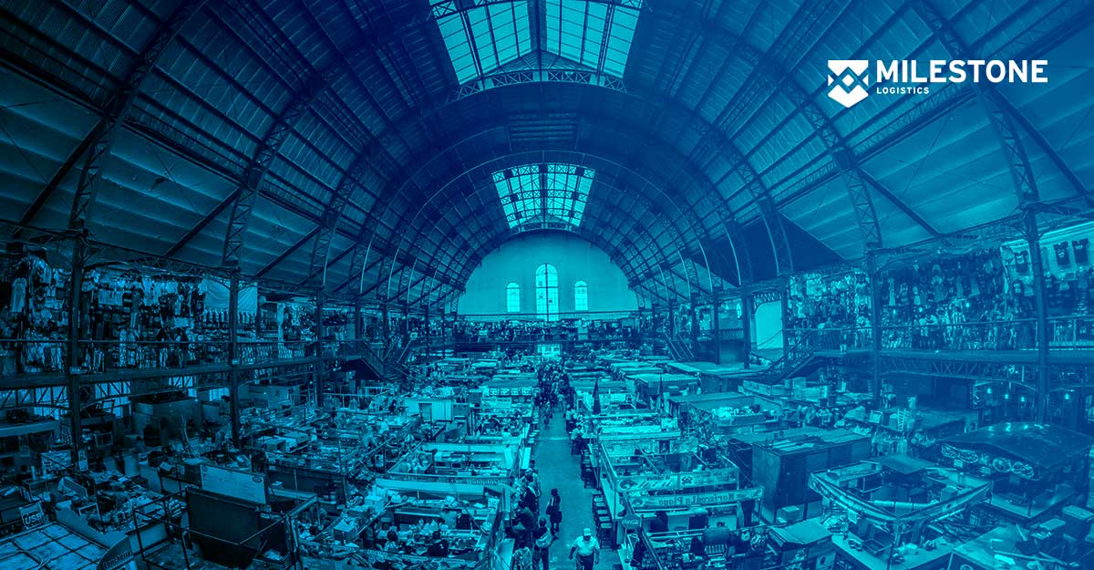 Milestonelog's tweet photo. La robotización en logística es una tendencia que crece debido al comercio electrónico y la necesidad de amenizar el trabajo derivado de éste.

El porvenir de esta tecnología ofrece una visión optimista.
Te contamos más en nuestro blog 👇

https://t.co/giDHPDfti5 https://t.co/0KmFCNrzo5