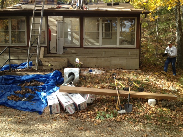 FergusonRoofing's tweet photo. Another community nominated recipient of our 80 in 80 grants was the Living Well Foundation. They help children, adults, and families jump-start new ways of living a healthy life by hosting different camps to educate everyone on healthy practices. https://t.co/xyfEQVEuX2 https://t.co/HrwiiDAIYm