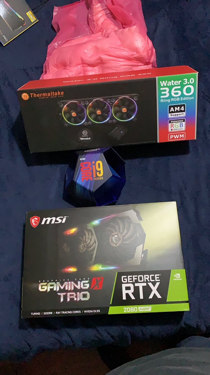 ivan_lor3nzo's tweet photo. Happiness @pccomponentes https://t.co/shiXRFqFGV