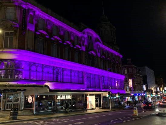 Arding &amp; Hobbs to be illuminated in all its glory at Clapham Junction tonight! 

The display of lights will switch on at approximately 8pm on Thursday 12 December at the junction of Lavender Hill and St John’s Hill.

@BidJunction