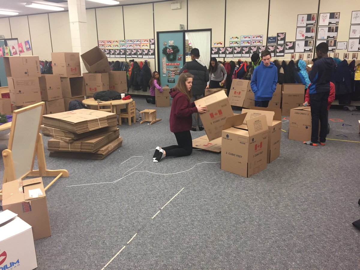 stedmundeagles's tweet photo. We are so proud of our JH students for their leadership and acts of service! #studentagency #stedmundeagles #ECSDfaithinspires #servicelearningday #daretolead https://t.co/L3MrsRMJdW