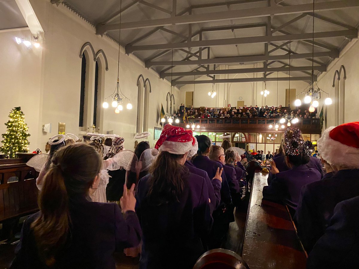gandtparish's tweet photo. Great to welcome children from @StMarys_CE to Christ Church yesterday afternoon &amp; last night for the KS2 Christmas Nativity. The singing was amazing &amp; staff/children worked so hard. Every surface at church now has a layer of glitter! It looks very festive :) @Lichfield_CofE https://t.co/TX8qKSh28l
