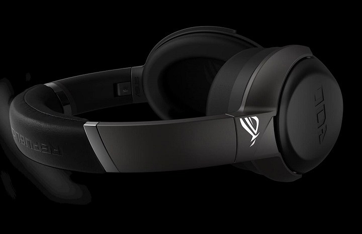 PlayStationBit's tweet photo. #ROGStrixGo 2.4: le prime cuffie gaming al mondo wireless #TypeC con tantissime funzioni perfette per i giocatori più pretenziosi. @ASUS @ASUSItalia @ASUS_ROG https://t.co/f7ACPoSFsH https://t.co/NV27qAwiIk