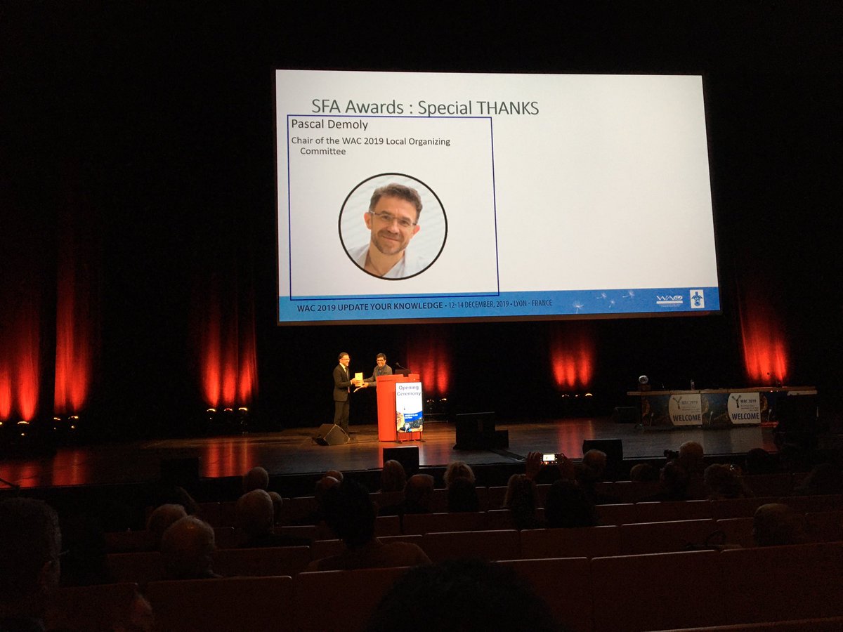 Elizabeth Angier tweet media