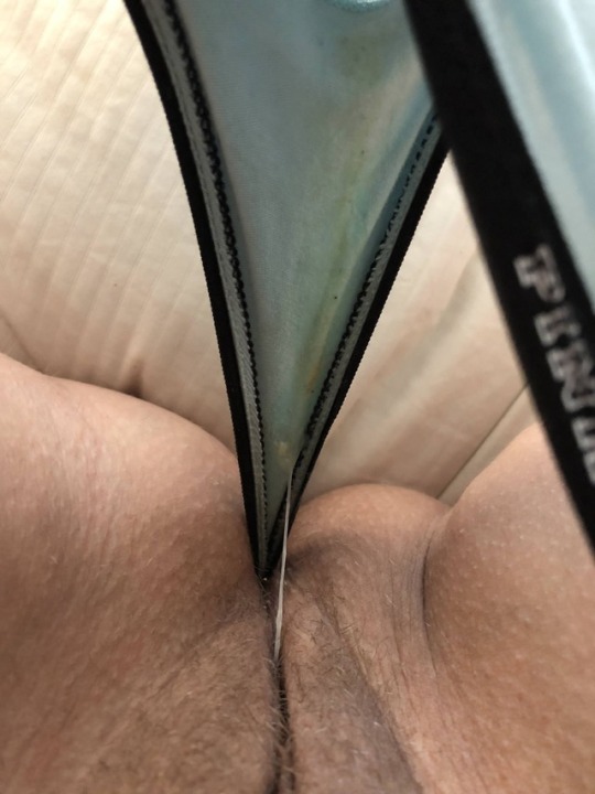 ThongEbony's tweet photo. #creamy #pussyjuyce #wetthong #discharge #grool #ovulation  #ovulation #TangaDelDia #mojada #empapada
...bien mojadita mi nena... https://t.co/Hjusr0tBYB