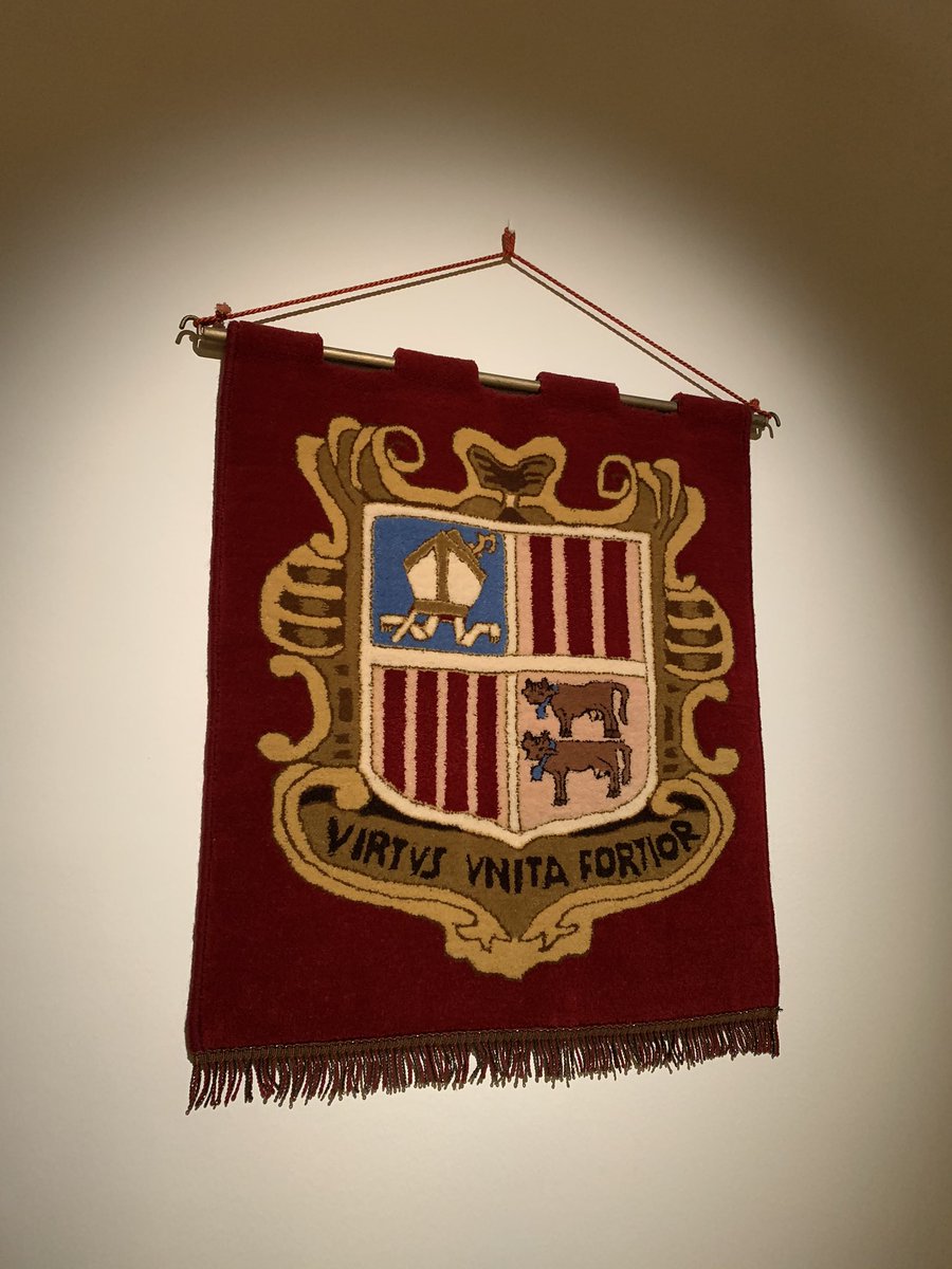 IRLlull's tweet photo. Avui preparant els #PremisRamonLlull19 hem visitat la Casa de la Vall i el Consell general del @GovernAndorra https://t.co/auM9U1ddSU