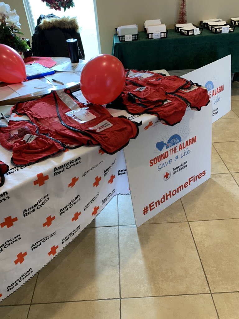 vanessaadavis's tweet photo. We are excited to partner with @wrtfdfire and the United Way of Johnson County to #endhomefires today!  @INRedCross https://t.co/eoYQT82bgL