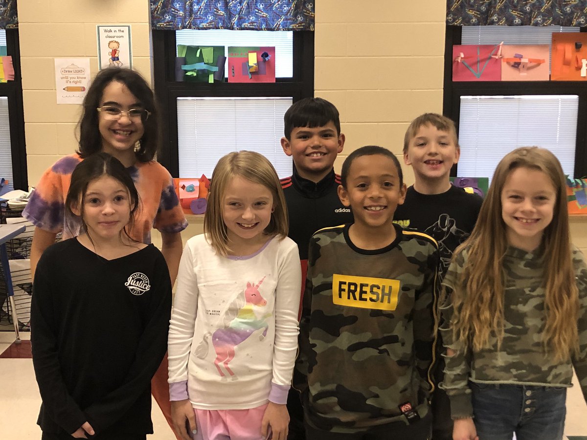 HeusnerReading's tweet photo. 130 students who completed November OSCAR had a milk, cookies, and movie party. Thanks to PTA and parents who continue to support reading outside of the school day! #Why305 #HeusnerPride https://t.co/Y4cUZNaR4s