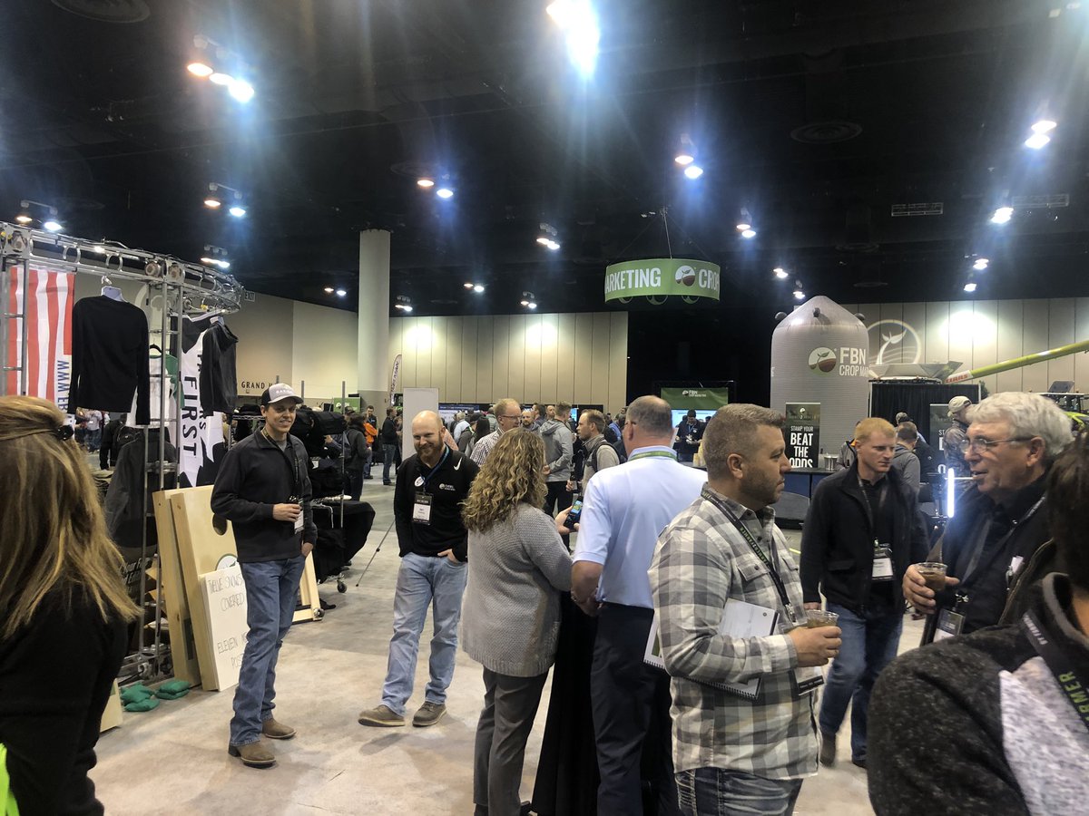 Happy Hour FBN style!!! <a href="/FBNFarmers/">FBN</a> <a href="/FBNFarmersCAN/">FBNfarmersCAN</a> #farmersfirst #F2F19