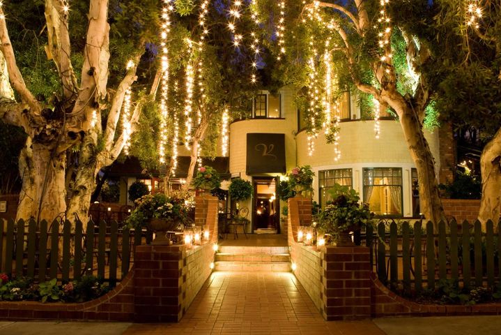 Beer Beer Beer! Don’t miss the TWO <a href="/StellaArtois/">Stella Artois</a> Beer Gardens on Main Street at <a href="/TheVictorianSM/">The Victorian</a>  and <a href="/ashlandhillsm/">Ashland Hill</a> and enjoy $6 Stellas all night! #Stella