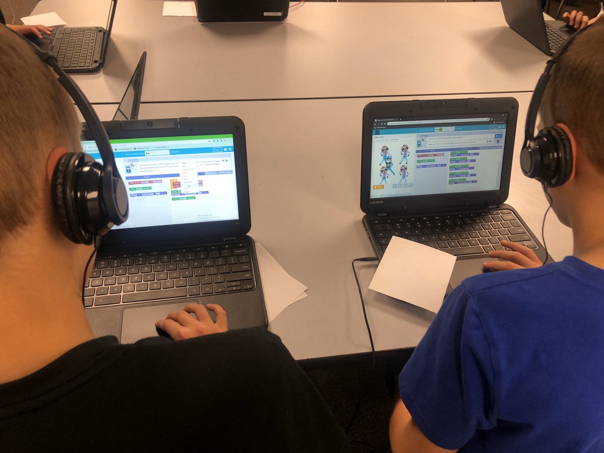 MsRobynsClass's tweet photo. Managed to squeeze in a little bit of time for coding this week. The kids love it so much! They always amaze me with what they can do and how they help teach each other. #HourofCode2019 #AIALobos https://t.co/CacHlaFJ0m