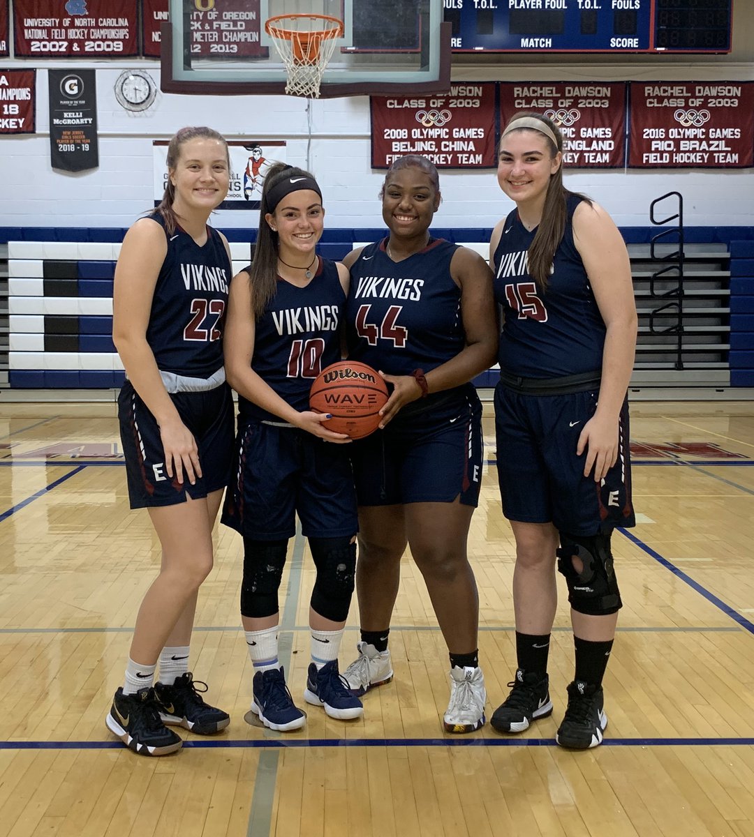 ECCRSDGirlsBB's tweet photo. Our 2019-2020 Captains! @GianaRullo @kellimcg10  @chynnabrooks @khenry037 https://t.co/SHUuyGOgsD