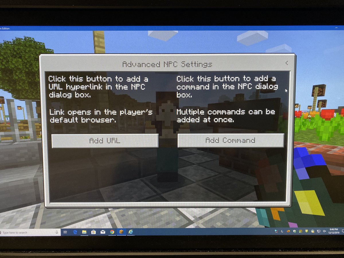 In #MinecraftEDU, NPC’s can be used to give commands, specific directions and URLs! Adding external links within Minecraft can be a GAME CHANGER! 😱🤯 #TechOutHCPS