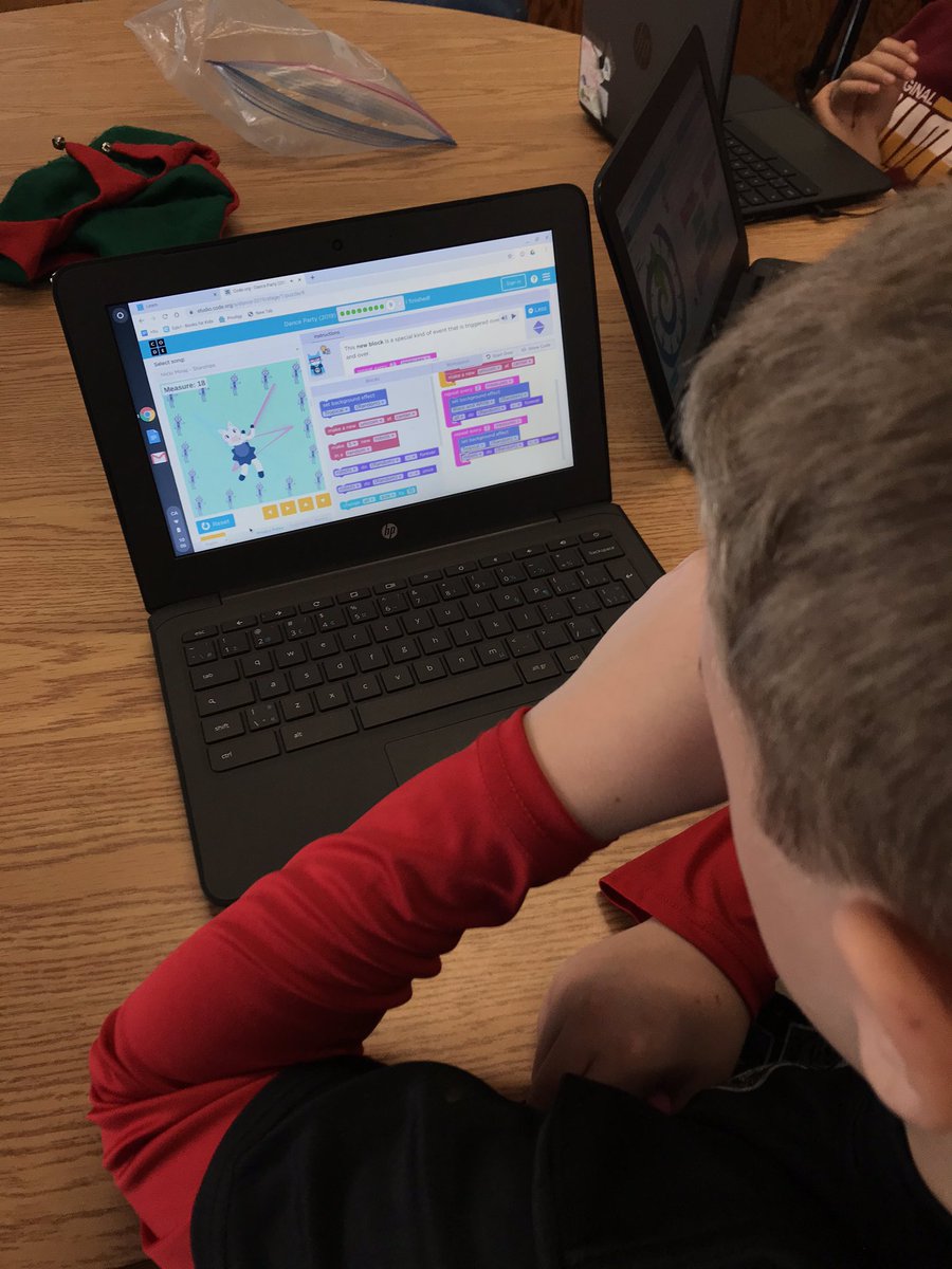 MrsGourlay's tweet photo. The room was full of music and dancing this morning with @hourofcode #DanceParty @Beth_Graham7 @WmountElem #HourOfCodeNS #Wmount1920 https://t.co/SXRtkK51ek