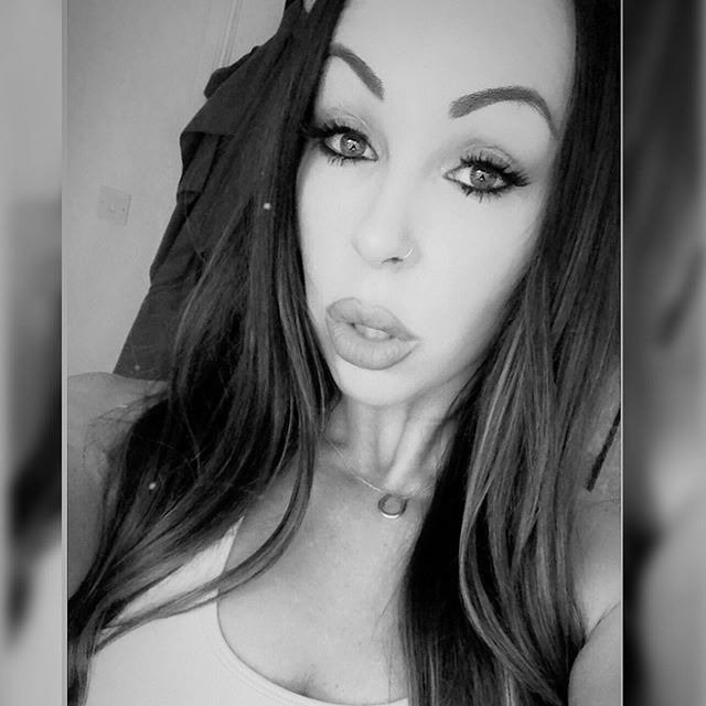 DancerRed30's tweet image. Is it January yet?! #timeoffneeded #christmas #christmasmadness #teamnosleep #nodaysoff #eventplanner #entertainment #lovewhatyoudo #blackandwhite