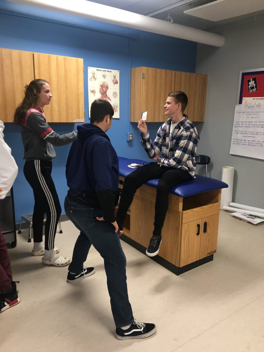 cebaker_mgc's tweet photo. Just some medical terminology “head bandz” games yesterday to get ready for today’s quiz...#HTPfun https://t.co/2BH72uscM3
