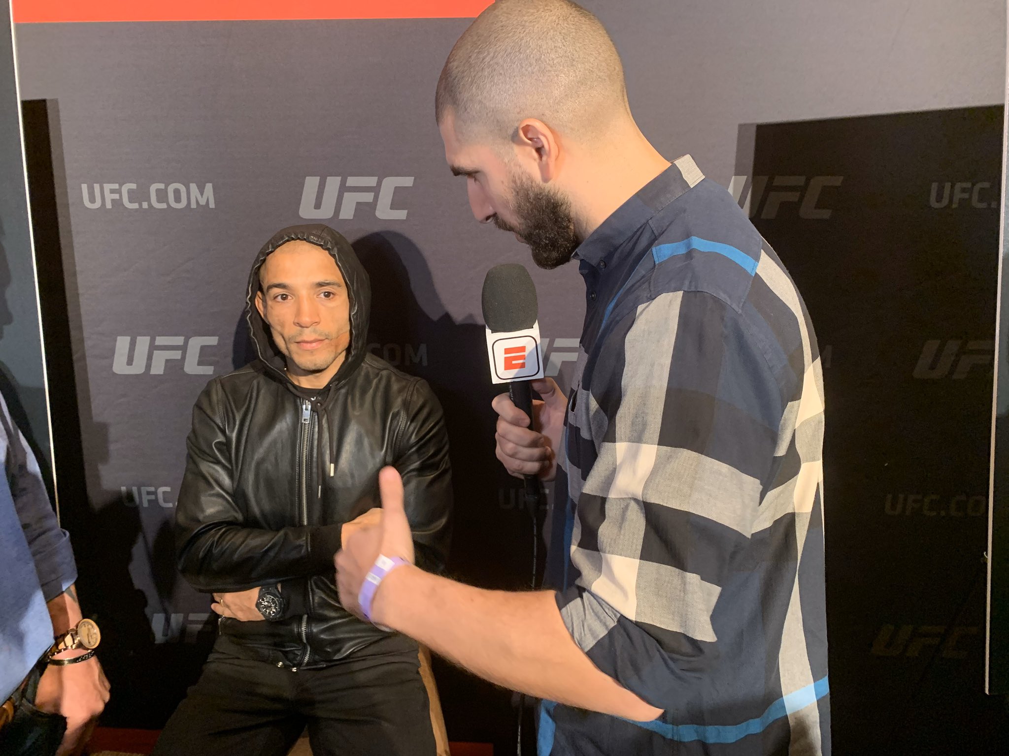 ELnDNahVUAAlLsE?format=jpg&name=4096x409