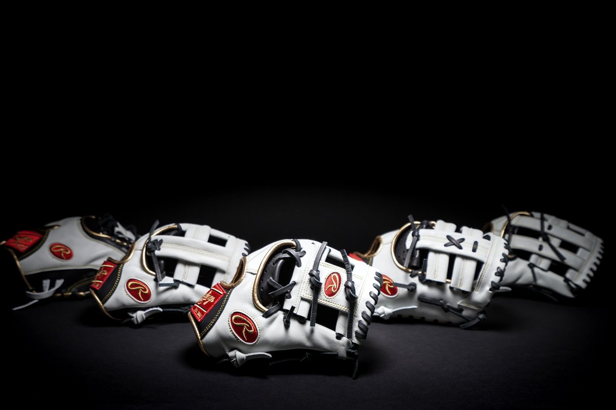 We are doing a giveaway just in time for the holidays! We are giving away a Rawlings Encore glove of your choice. To enter make sure to follow <a href="/RawlingsSports/">Rawlings Baseball</a>, retweet this tweet, and tag a friend in the replies! The winner will be chosen on 12/20! *Must be 13 or older*