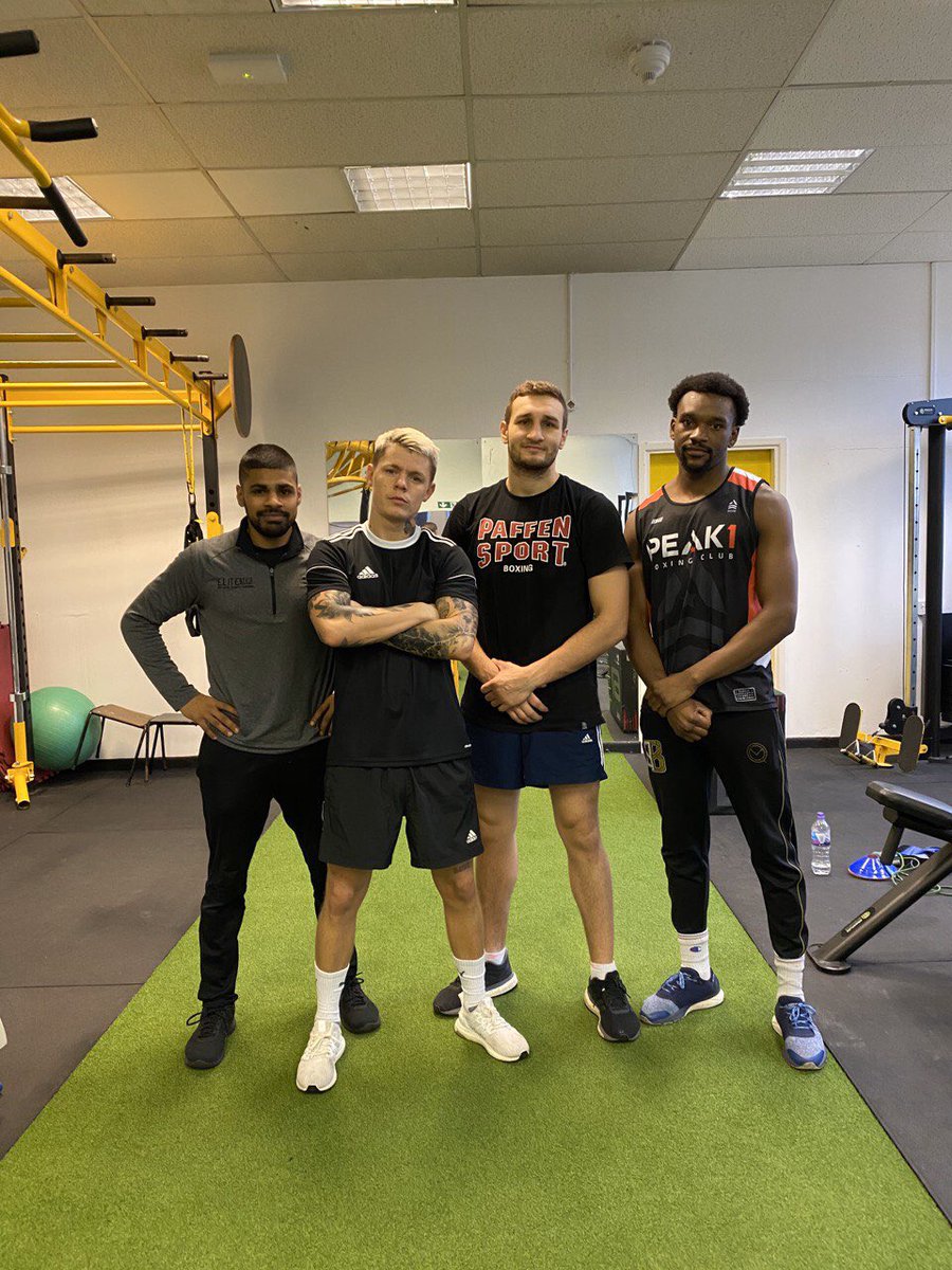 DenisRadovan's tweet photo. After 2 hard weeks of training in Sheffield, I am ready for Christmas time back home🎅🙌 @o1ne_sport @TeamSauerland @steelcitygym02 https://t.co/uN8k2GIF9j