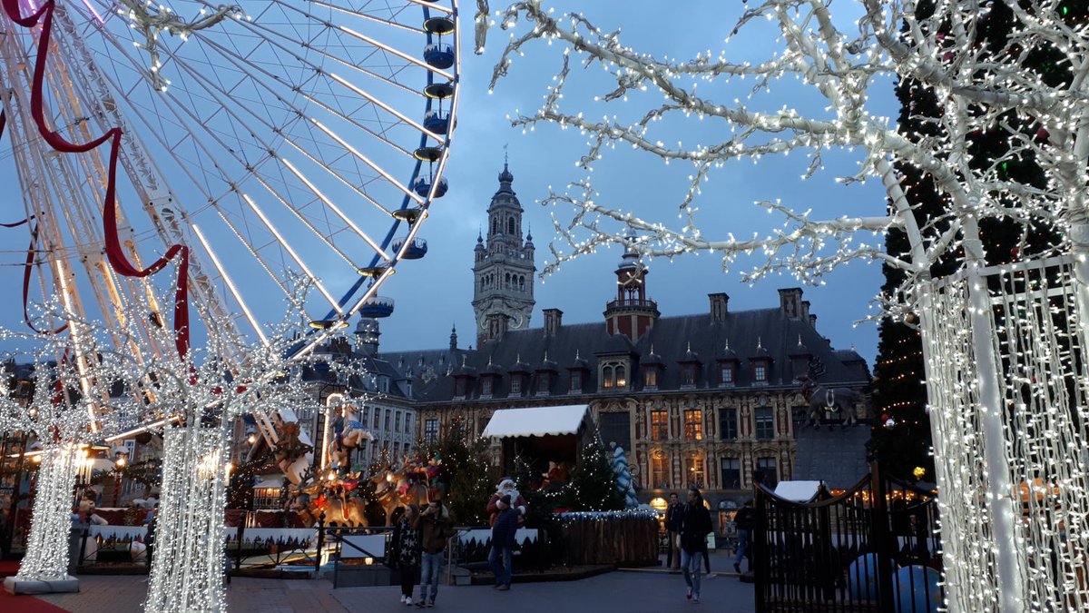officesclosed's tweet image. Remembering last year's Lille Christmas market. Small but perfectly formed, a lovely city and not too far to go. It's on til the 29th Dec this year. 🎁❄️🎄 #motorhome #christmasmarket #xmasmarket