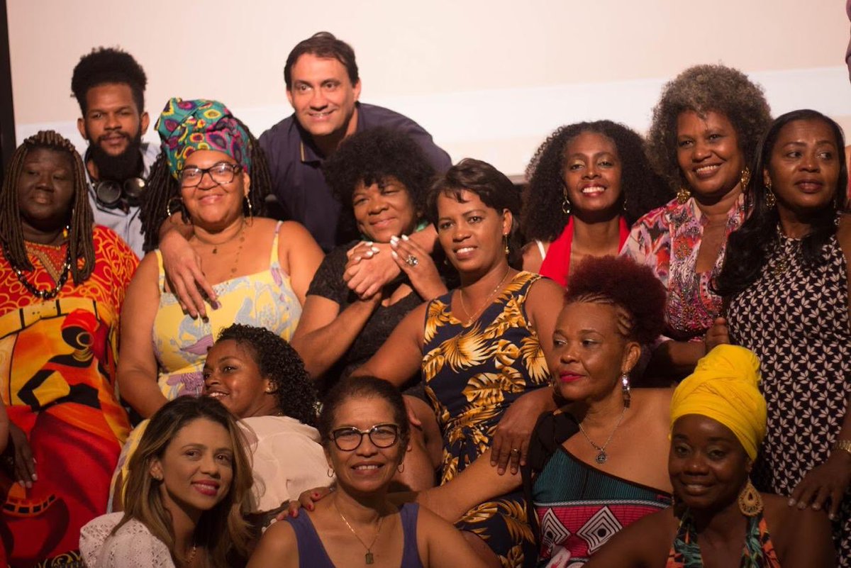 ceap_ong's tweet photo. Ontem aconteceu a culminância do projeto FALA PRETA: Vozes do presente com o lançamento do primeiro episódio da WEBSERIE  intitulado : EU, MULHER NEGRA, EXISTO! 
#webserie #falapreta #ceapong #mulheresempreendedoras #mulheresempoderadas #mulheresqueinspirammulheres https://t.co/2FDgyN8Tww