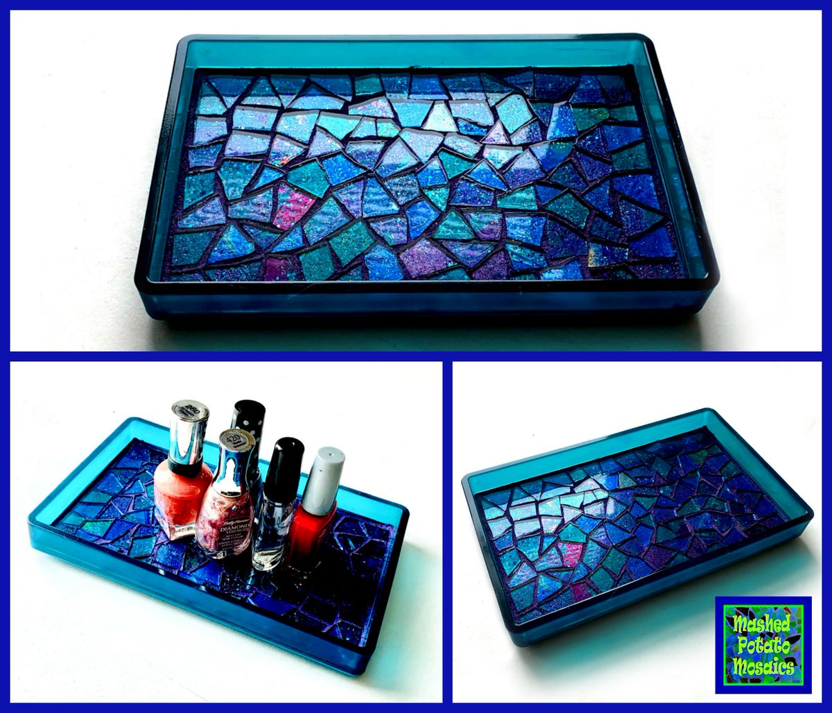 Just completed this tray and it's in the shop: etsy.me/36rxxtB #tray #mosaictray #homedecor #mashedpotatomosaics #handmade #etsyhandmade #handmadegifts #etsyfind #etsyshop #giftideas #giftidea #ChristmasGift #christmasgiftsideas #shopsmallbusiness #handmadegift