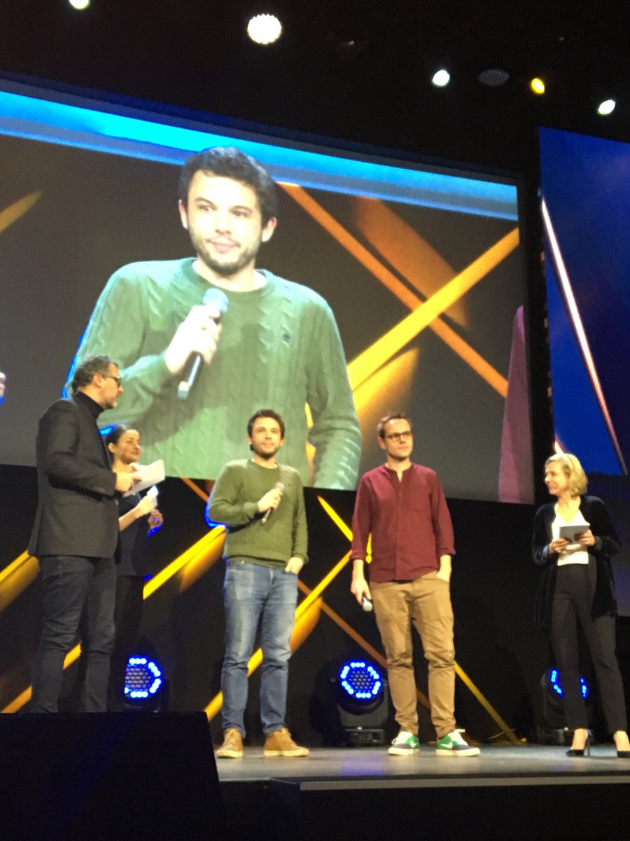 JamilaYM's tweet photo. Prix du meilleur espoir remis par Pandacraft, gagnant du prix pour les Favoris 2019 https://t.co/nQRv36Pb3N
