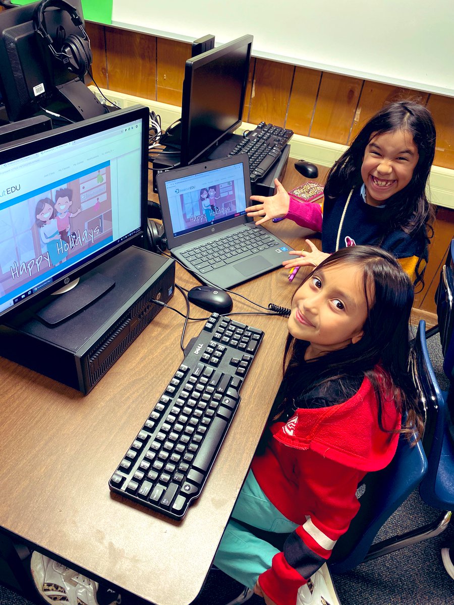 BiselvaOrtega's tweet photo. Teamwork and problem solving at its best with our holiday digital breakout. ππ§π€© #3rdGT #HowsmanLegends https://t.co/YkQ3WfbBeW