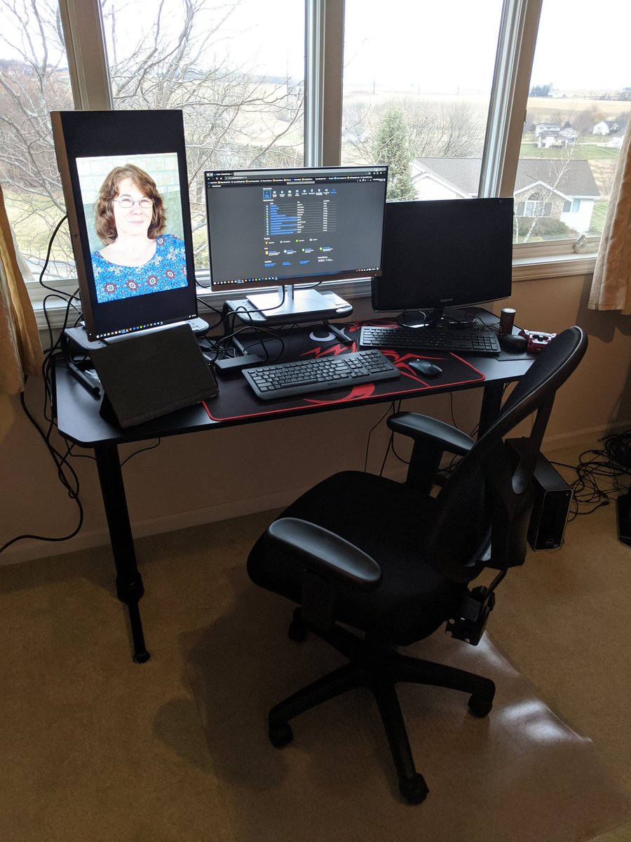 comfycoder's tweet image. Home office equipment complete.
