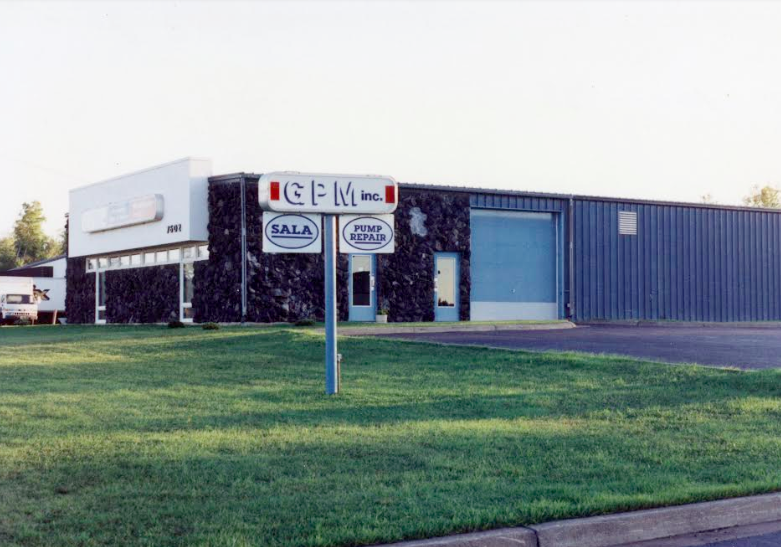 GPMInc's tweet photo. #ThrowbackThursday to green grass, the retro #GPM logo and our smaller office back in the day! #tbt https://t.co/O2HDCYuzky