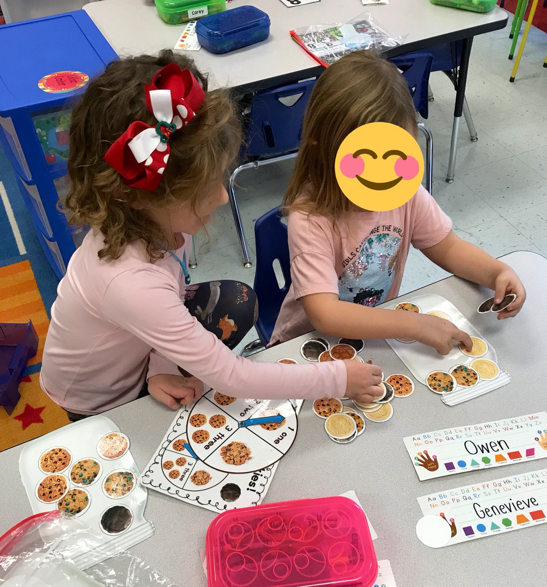 MissRudd34's tweet photo. It may be cold outside, but our math skills are on fire in room 34! #mathcenters #CPSpride https://t.co/YM4yI2QhkK