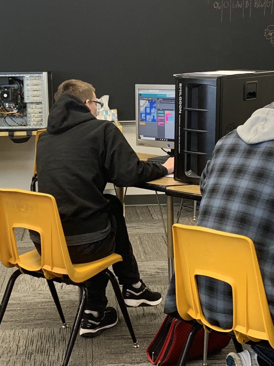 bussman_drk's tweet photo. #HourofCodeND SVACTC Information Technology students participated in the ND Hour of Code 2019. They each did their own programs and tried to shorten the code as they went on. Great exposure to coding. https://t.co/UZXjN89NuL